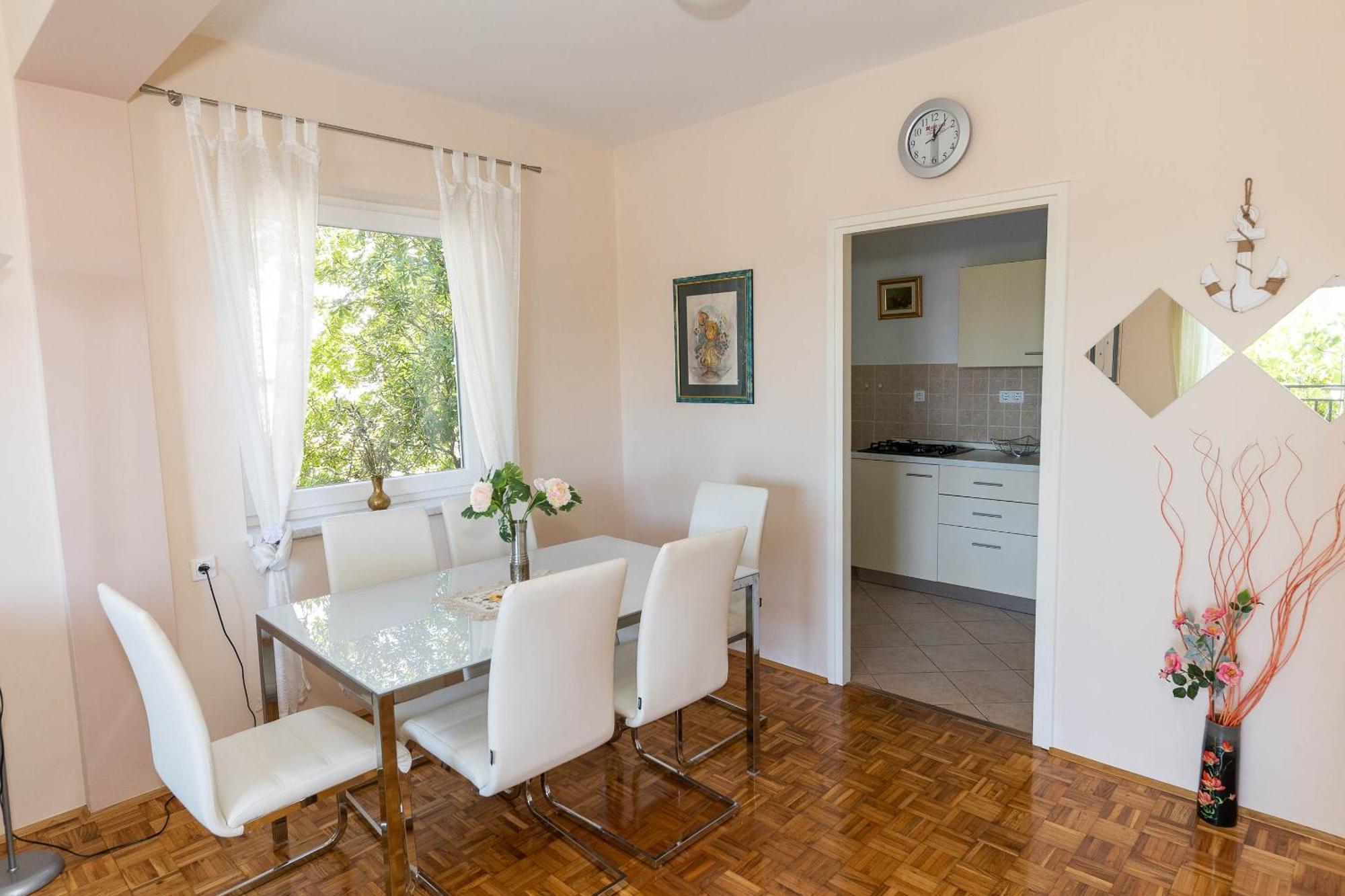 Apartments Nada Selce Rum bild